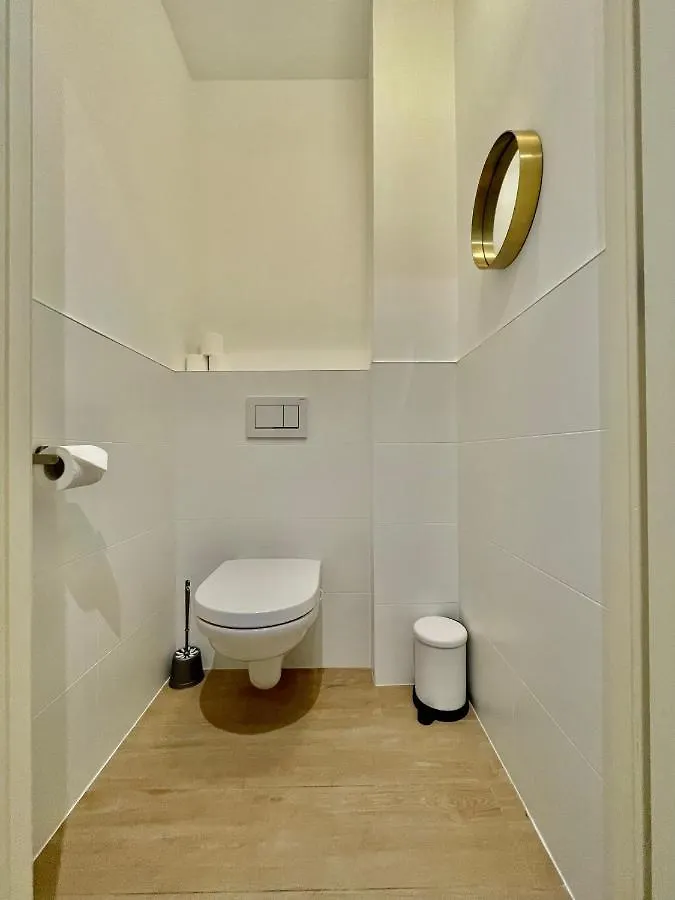 Oneluxstay Near Diamond District Antwerp 0*,