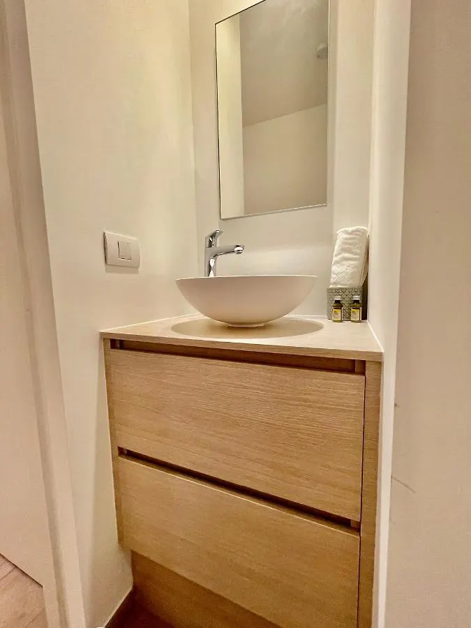 Oneluxstay Near Diamond District Antwerp